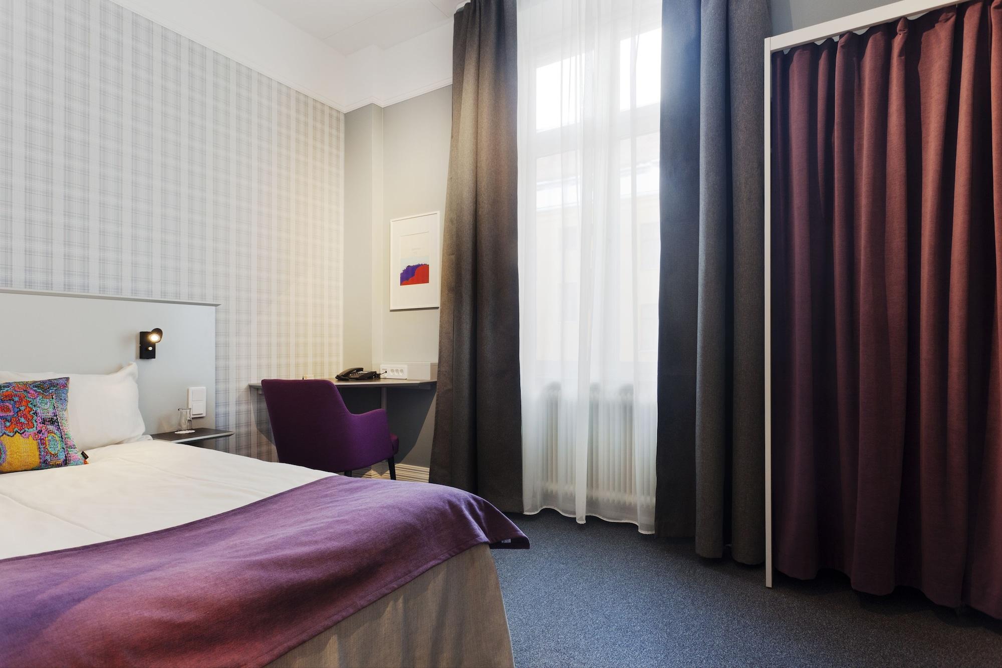 Hotel Oerebro المظهر الخارجي الصورة